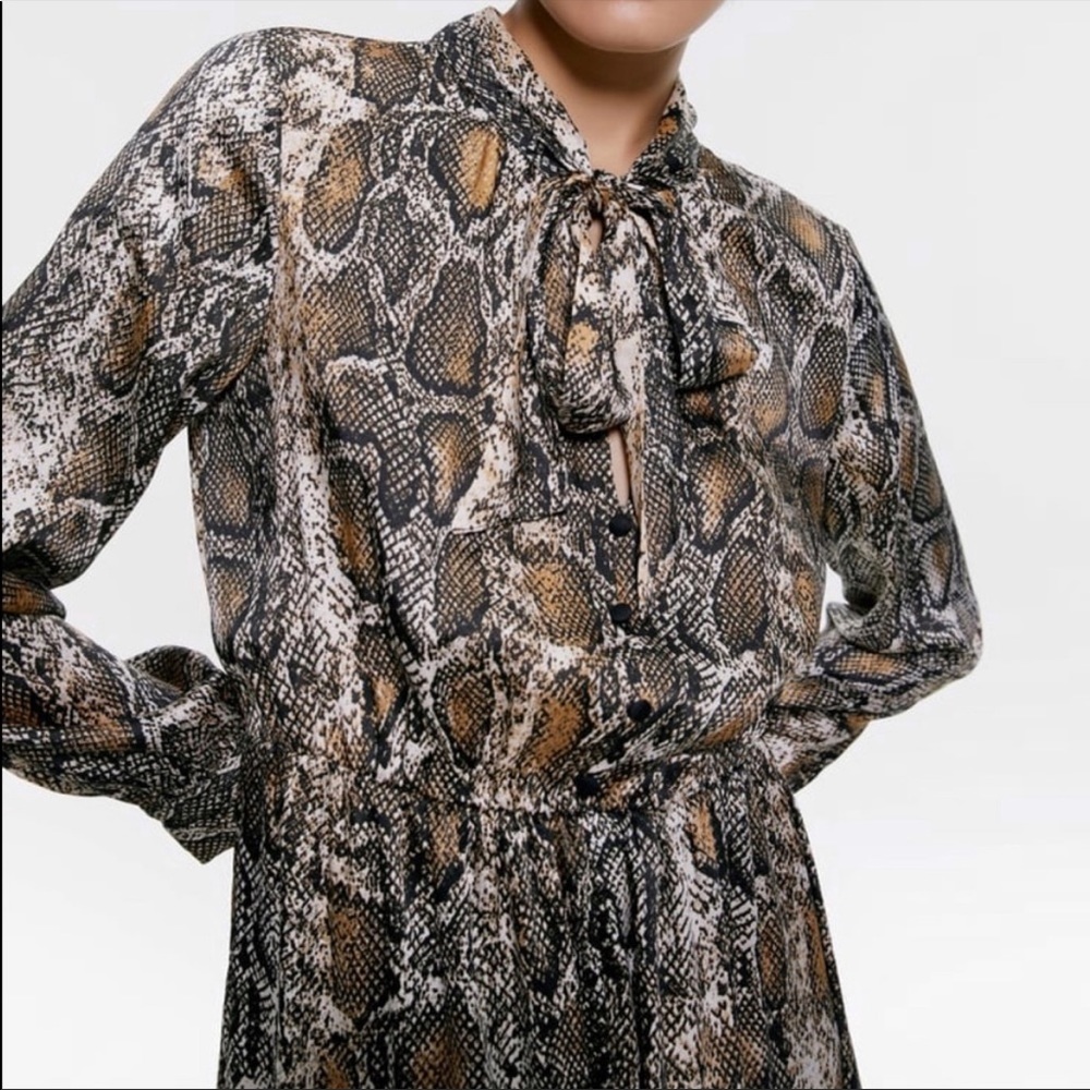 ZARA Snakeskin flowy silk like mid long sleeve dress S